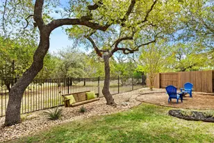 425 Catalina Ln, Austin, TX 78737 - Photo 34