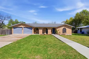 106 Tower Dr, Round Rock, TX 78664 - Photo 1