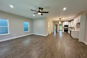 324 Shady Bluff Dr, Wimberley, TX 78676 - Photo 2