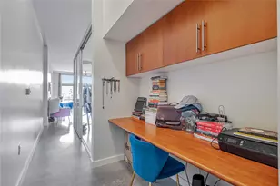 2124 E 6th St, Austin, TX 78702 - Photo 14