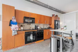 2124 E 6th St, Austin, TX 78702 - Photo 12