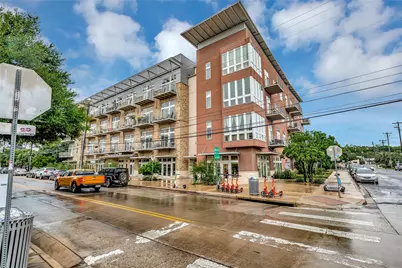 2124 E 6th Street #305, Austin, TX 78702 - Photo 34