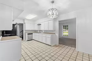 5907 Thames Dr, Austin, TX 78723 - Photo 10