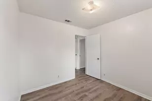 1402 Oakmeadows Cove, Round Rock, TX 78681 - Photo 12