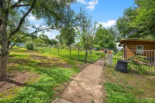 2804 Treble Ln, Austin, TX 78704 - Photo 32