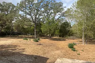 204 Overhill, Bastrop, TX 78602 - Photo 4