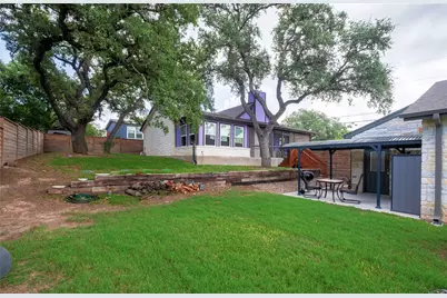 10500 W Lakeview Drive, Jonestown, TX 78645 - Photo 14