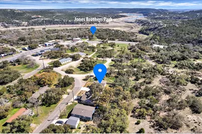 10500 W Lakeview Drive, Jonestown, TX 78645 - Photo 32