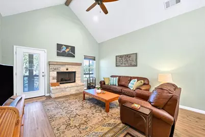 10500 W Lakeview Drive, Jonestown, TX 78645 - Photo 2