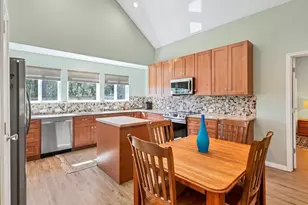 10500 W Lakeview Dr, Jonestown, TX 78645 - Photo 20