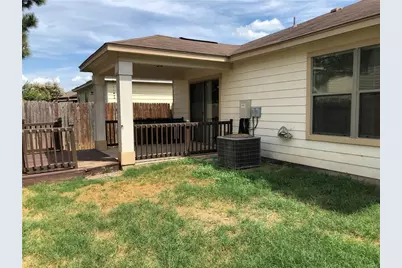 6912 Walkup Lane, Austin, TX 78747 - Photo 2