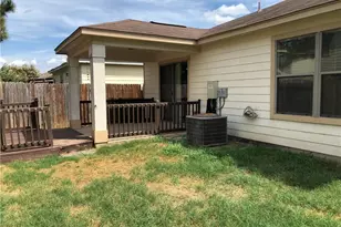 6912 Walkup Ln, Austin, TX 78747 - Photo 2