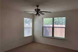 6912 Walkup Ln, Austin, TX 78747 - Photo 10