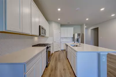 117 Fairmeadow Downs Drive, Hutto, TX 78634 - Photo 10