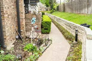 1748 Ohlen Rd, Austin, TX 78757 - Photo 30