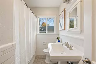 2204 Chestnut Ave, Austin, TX 78722 - Photo 14