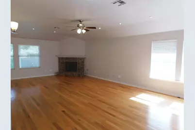 5812 Pecanwood Lane, Austin, TX 78749 - Photo 4