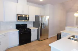 5812 Pecanwood Ln, Austin, TX 78749 - Photo 8