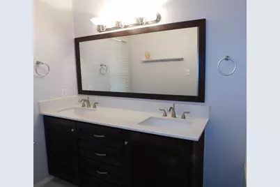 5812 Pecanwood Lane, Austin, TX 78749 - Photo 10