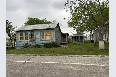 211, 205, 206 E Thigpen Street, Carmine, TX 78932 - Photo 4