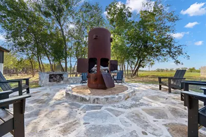 8604 Elroy Road, Del Valle, TX 78617 - Photo 10