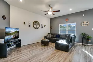 705 Millcreek Ln, Leander, TX 78641 - Photo 6