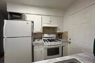 8808 Brookfield Dr, Austin, TX 78758 - Photo 4