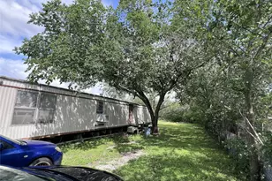 10001 Peterson Rd, Del Valle, TX 78617 - Photo 20