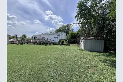 10001 Peterson Road, Del Valle, TX 78617 - Photo 8