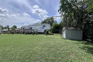10001 Peterson Rd, Del Valle, TX 78617 - Photo 8