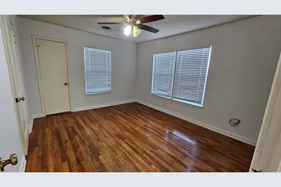 420 Stonewall Street, Kerrville, TX 78028 - Photo 18