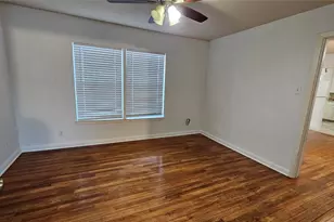 420 Stonewall St, Kerrville, TX 78028 - Photo 22