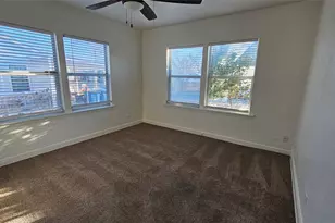 420 Stonewall St, Kerrville, TX 78028 - Photo 10