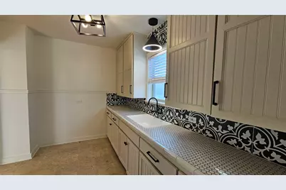 420 Stonewall Street, Kerrville, TX 78028 - Photo 6