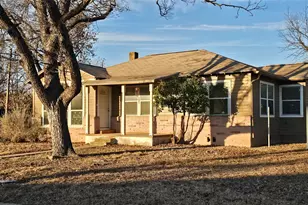 420 Stonewall St, Kerrville, TX 78028 - Photo 2