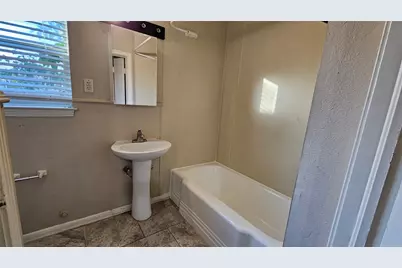 420 Stonewall Street, Kerrville, TX 78028 - Photo 24