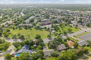 1406 N Georgetown St, Round Rock, TX 78664 - Photo 32