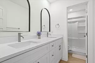 1406 N Georgetown St, Round Rock, TX 78664 - Photo 22