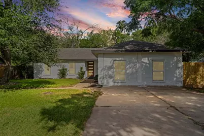 1406 N Georgetown Street, Round Rock, TX 78664 - Photo 1