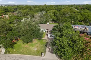 1406 N Georgetown St, Round Rock, TX 78664 - Photo 28