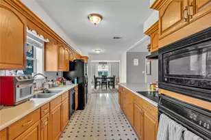 1080 League Line Rd, Paige, TX 78659 - Photo 8