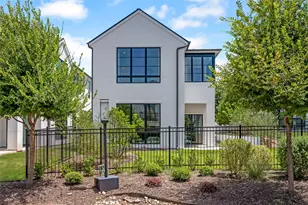 6702 Adeline Wy, Austin, TX 78746 - Photo 2