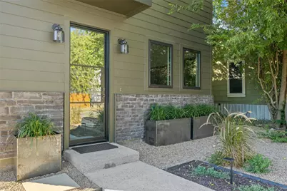 2305 E 21st Street #2, Austin, TX 78722 - Photo 6