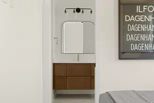 2305 E 21st St, Austin, TX 78722 - Photo 8