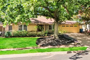 1405 Briarcliff Blvd, Austin, TX 78723 - Photo 2