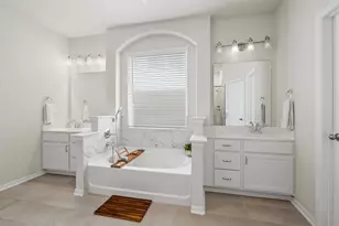 209 Mira Mesa Dr, Liberty Hill, TX 78642 - Photo 22