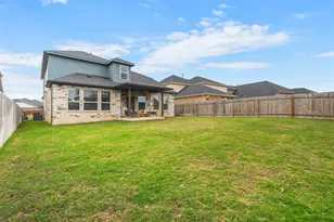 209 Mira Mesa Dr, Liberty Hill, TX 78642 - Photo 32