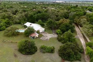 15 Wildflower Trail, Round Rock, TX 78664 - Photo 6