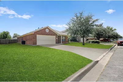 114 Gainer Drive, Hutto, TX 78634 - Photo 2