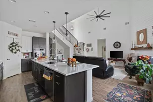 136 W Castlebriar Dr, Granite Shoals, TX 78654 - Photo 16